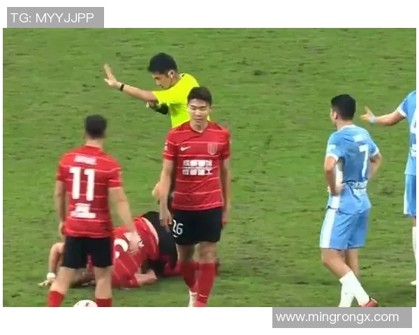 成都足球队以77分稳居冠军赛积分榜首位争夺冠军形势明朗