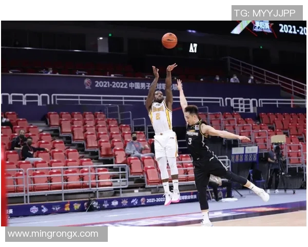 重庆羽毛球队快攻战术分析与比赛表现的得失探讨